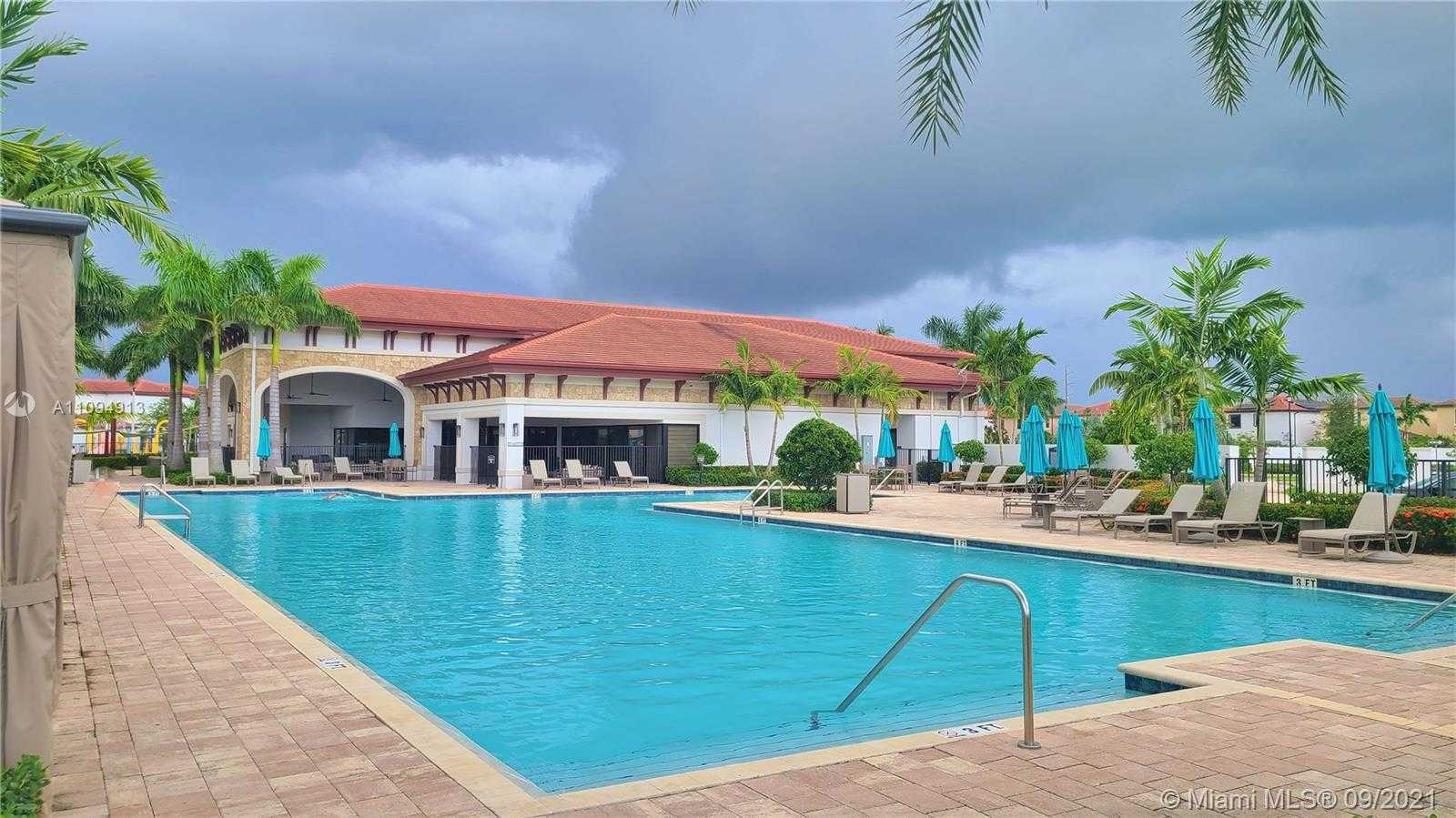 Small Image of 10436 WEST 34TH CT, Hialeah Number 49
