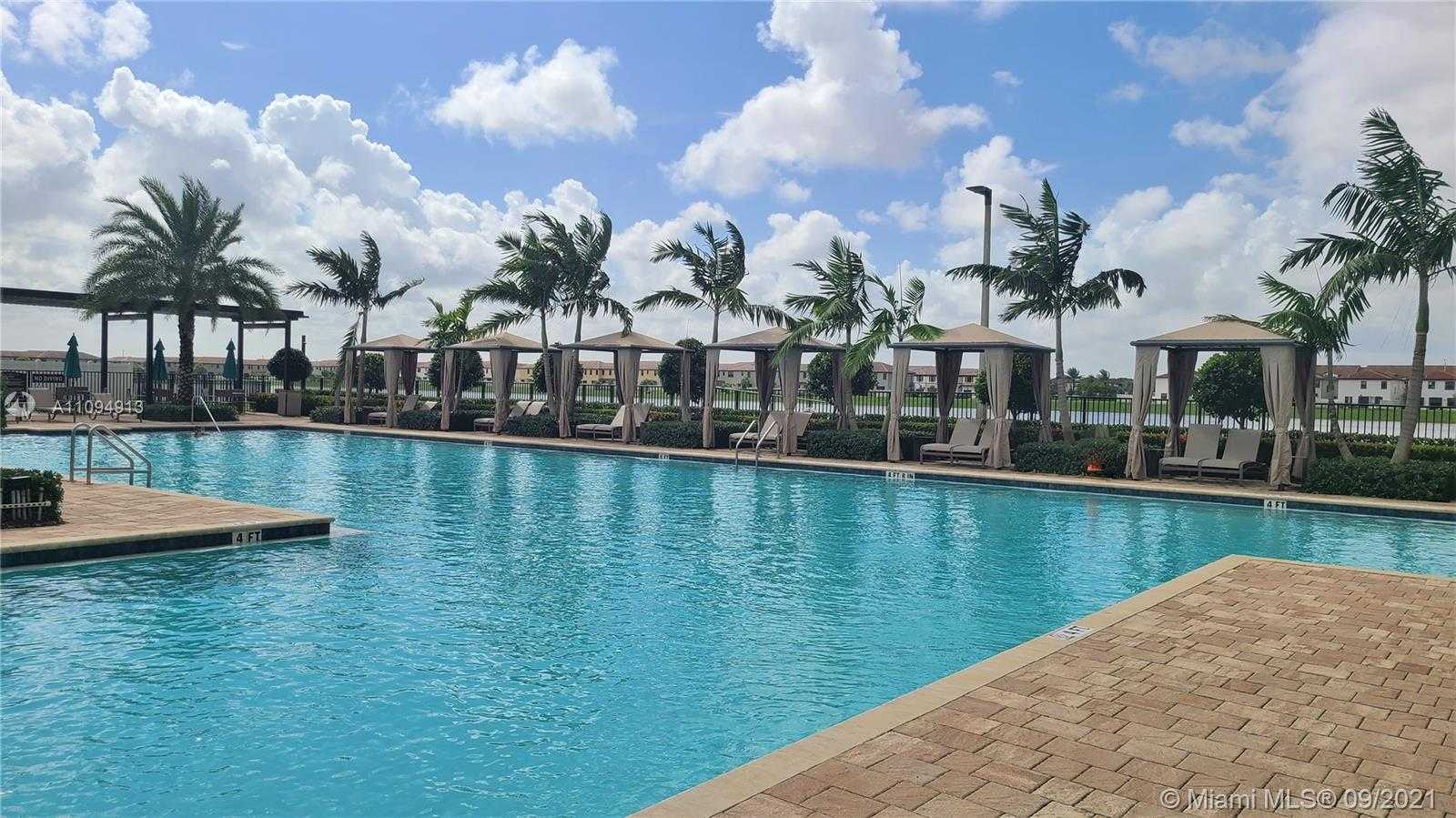 Small Image of 10436 WEST 34TH CT, Hialeah Number 50