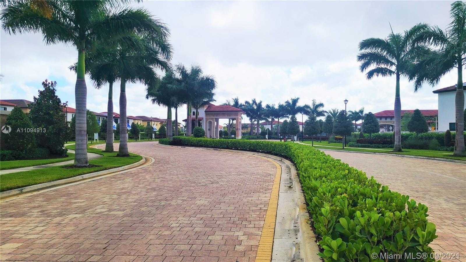 Small Image of 10436 WEST 34TH CT, Hialeah Number 58