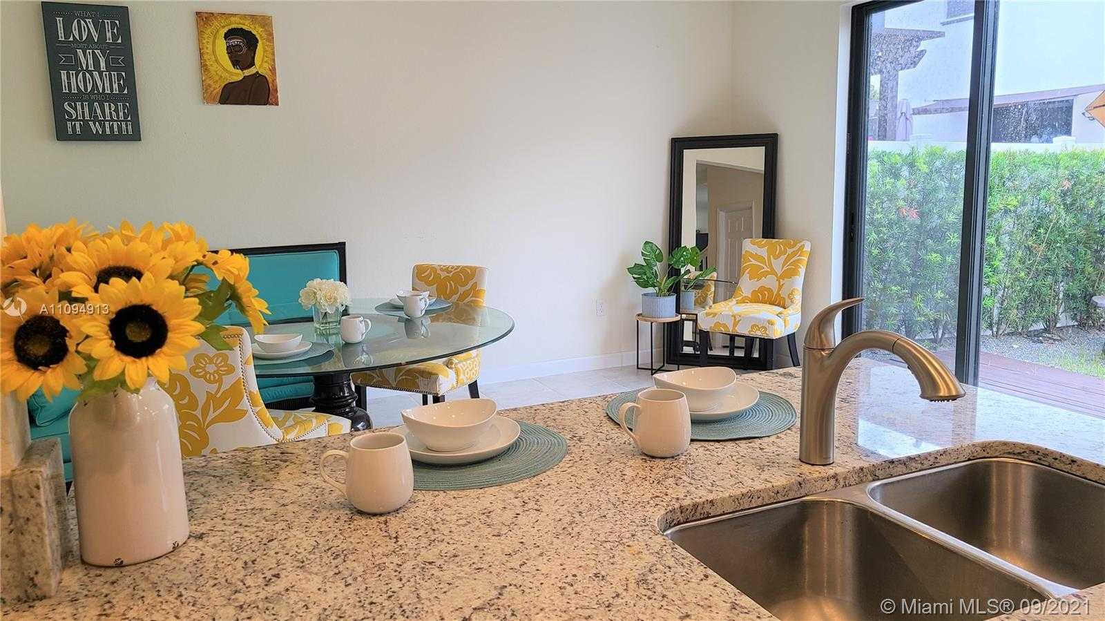 Small Image of 10436 WEST 34TH CT, Hialeah Number 6