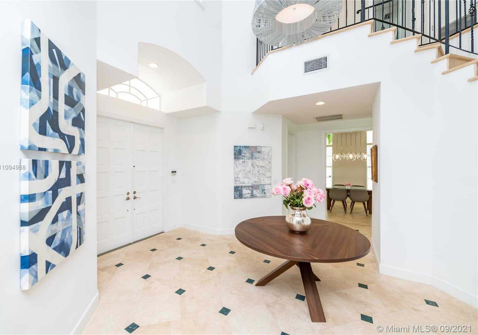 Small Image of 28 GRAND BAY ESTATES CIR, Key Biscayne Number 15