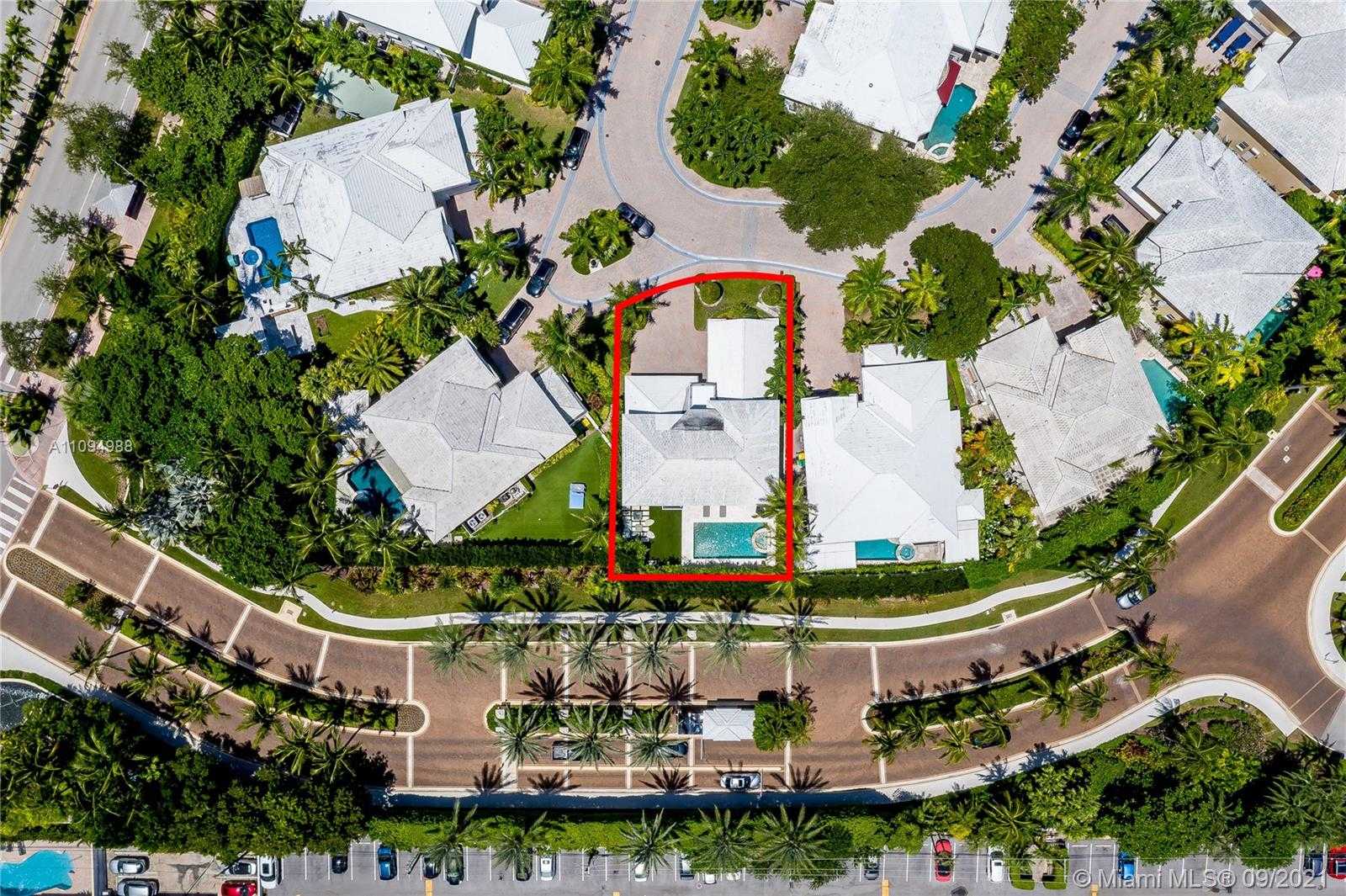 Small Image of 28 GRAND BAY ESTATES CIR, Key Biscayne Number 5