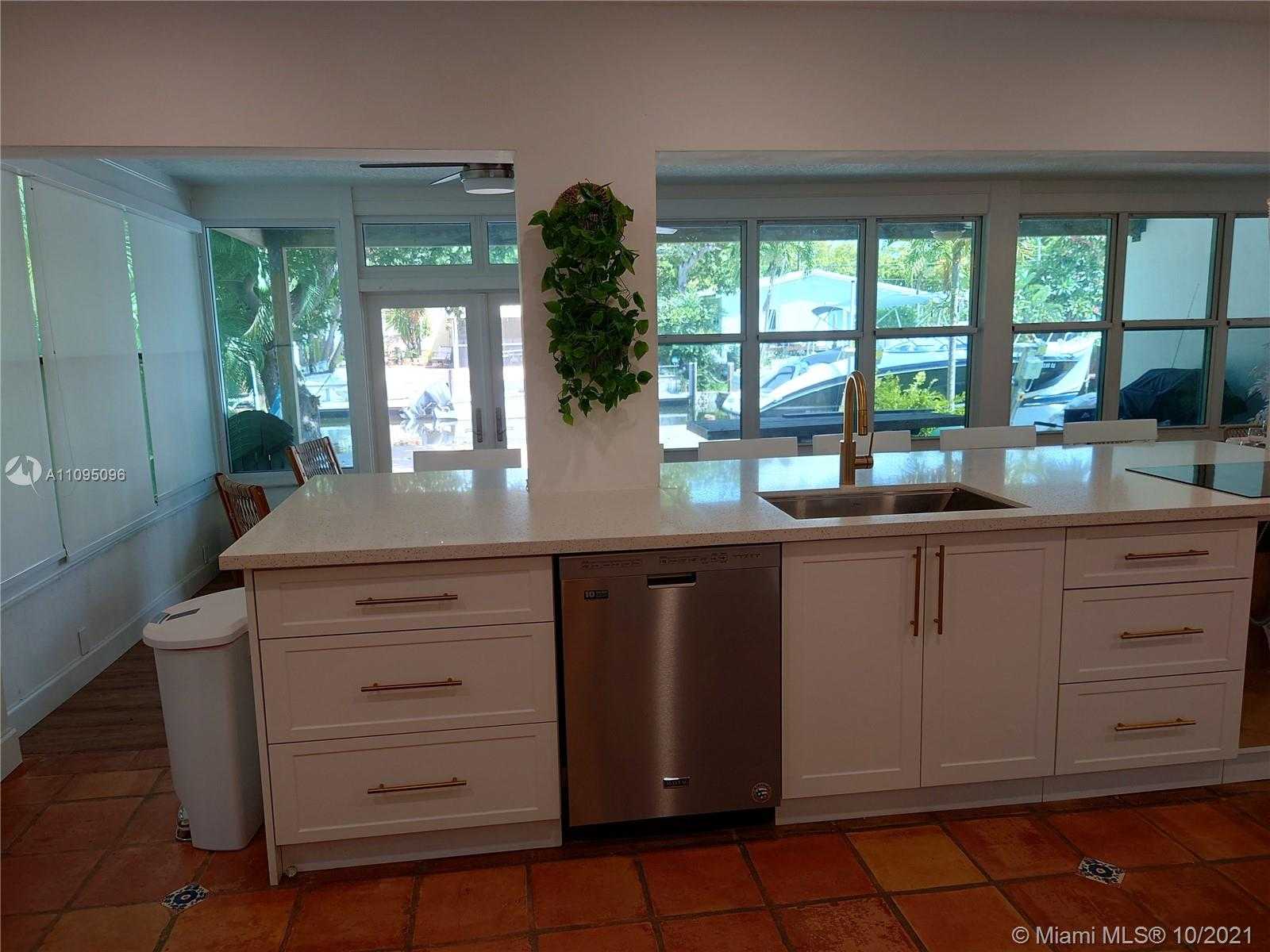 Small Image of 1428 NAUTILUS ISLE #1428, Dania Beach Number 11