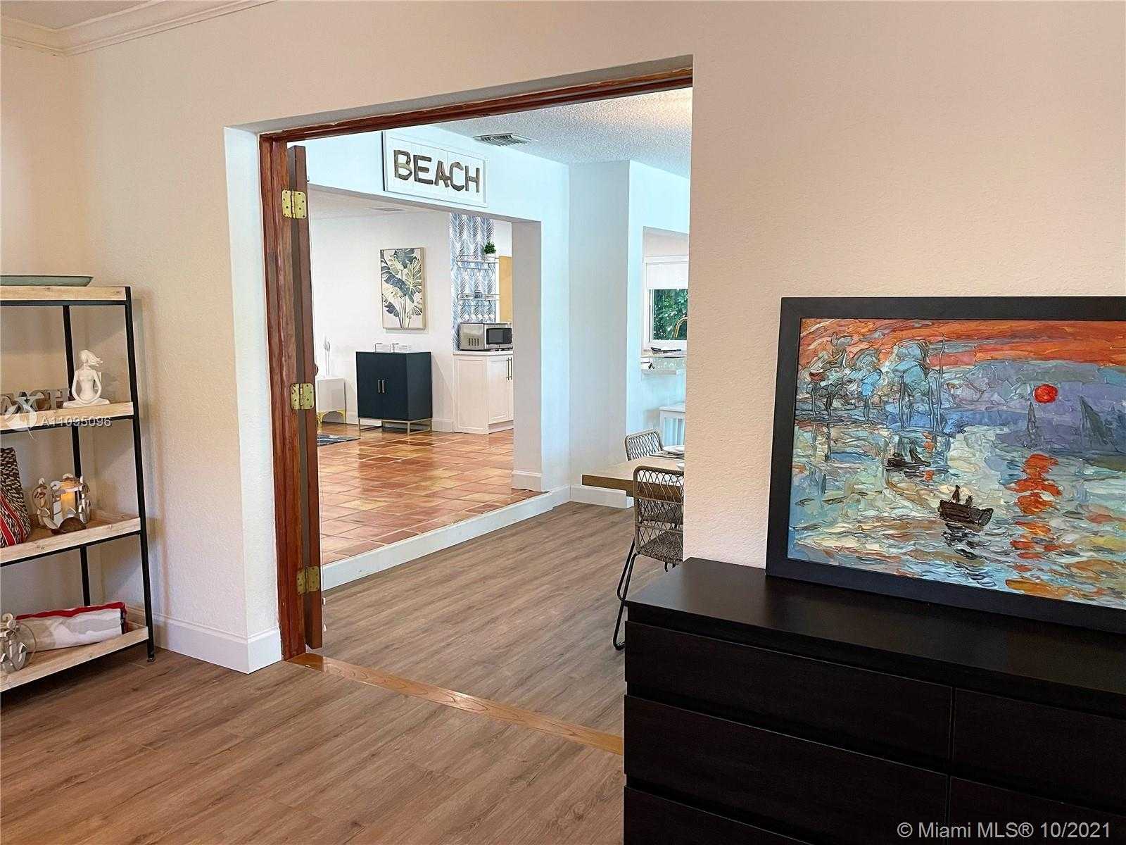 Small Image of 1428 NAUTILUS ISLE #1428, Dania Beach Number 20