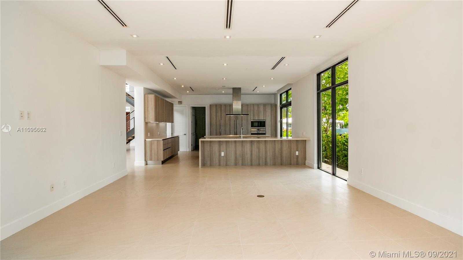 Small Image of 1350 98TH ST #N/A, Bay Harbor Islands Number 5