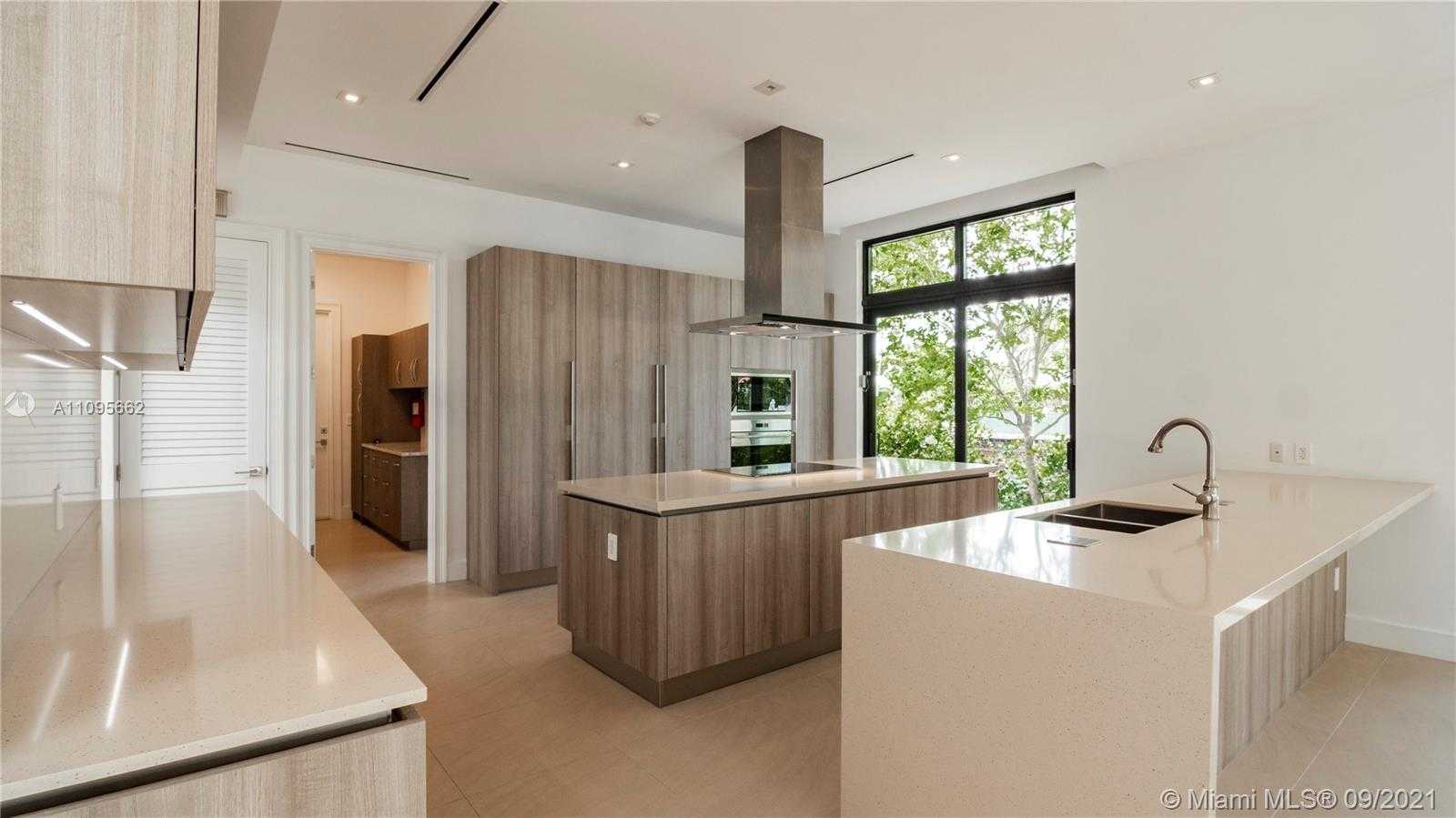 Small Image of 1350 98TH ST #N/A, Bay Harbor Islands Number 6