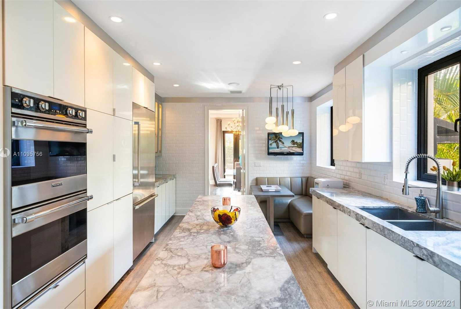 Small Image of 4315 NORTH MERIDIAN AVE, Miami Beach Number 14