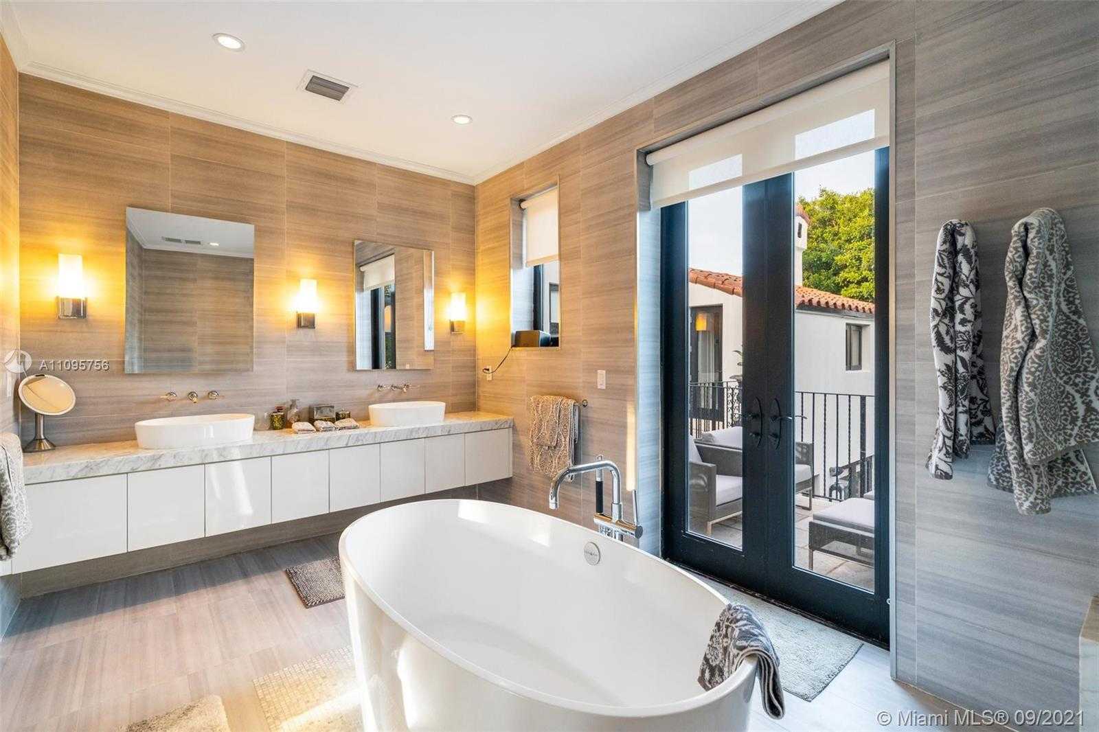 Small Image of 4315 NORTH MERIDIAN AVE, Miami Beach Number 22
