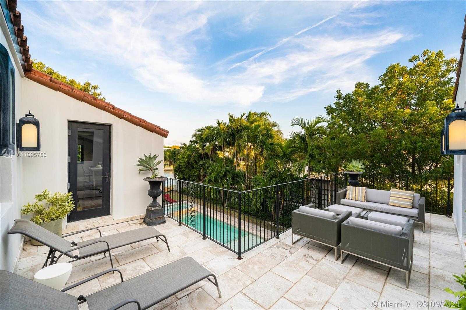 Small Image of 4315 NORTH MERIDIAN AVE, Miami Beach Number 26