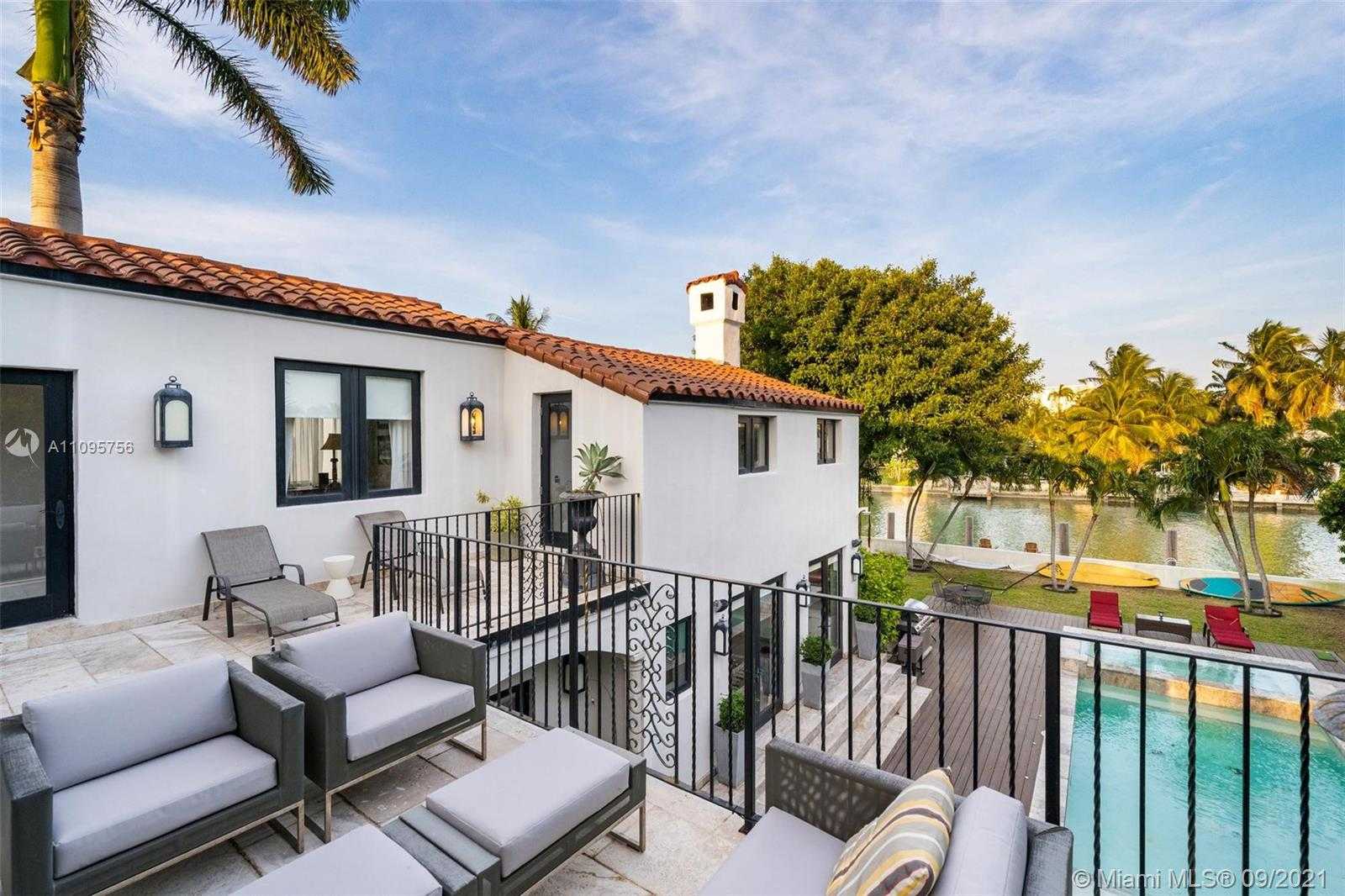 Small Image of 4315 NORTH MERIDIAN AVE, Miami Beach Number 27