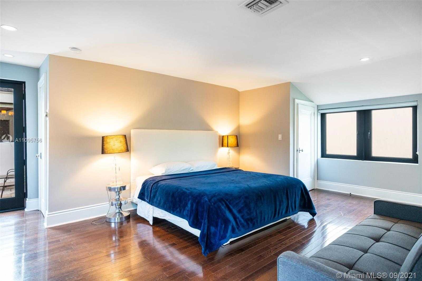 Small Image of 4315 NORTH MERIDIAN AVE, Miami Beach Number 29