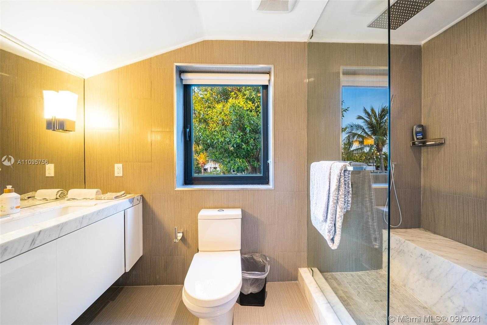 Small Image of 4315 NORTH MERIDIAN AVE, Miami Beach Number 31