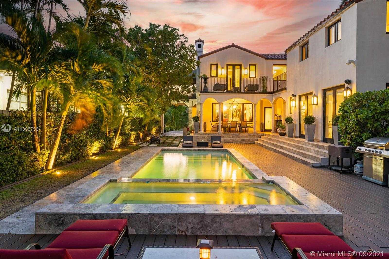 Small Image of 4315 NORTH MERIDIAN AVE, Miami Beach Number 33