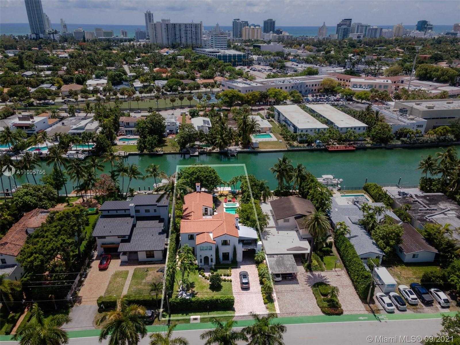 Small Image of 4315 NORTH MERIDIAN AVE, Miami Beach Number 40