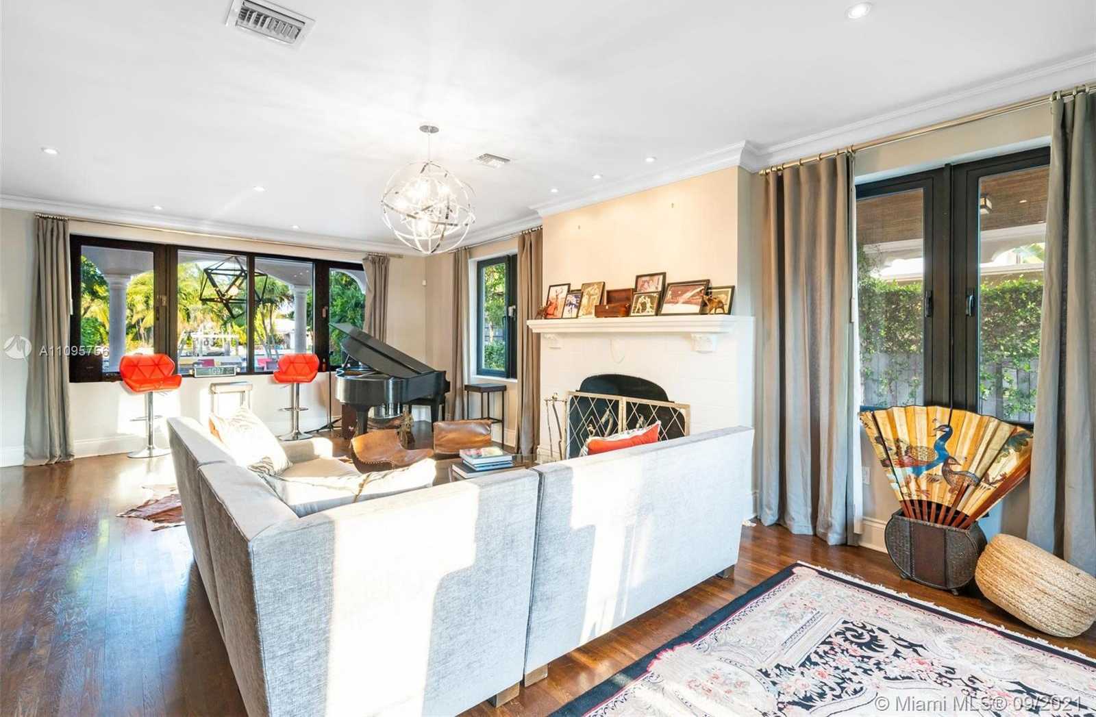 Small Image of 4315 NORTH MERIDIAN AVE, Miami Beach Number 9