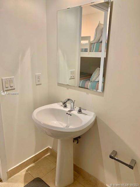 Small Image of 1830 SOUTH OCEAN DR #4904, Hallandale Beach Number 30
