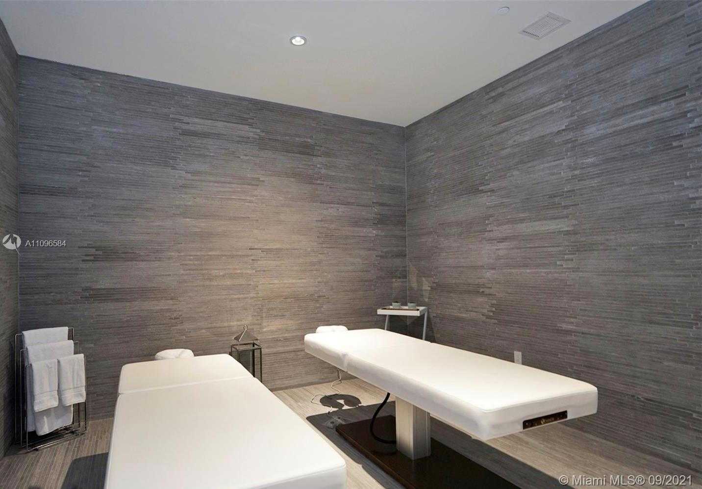Small Image of 55 SOUTH WEST 9TH #2507, Miami Number 35