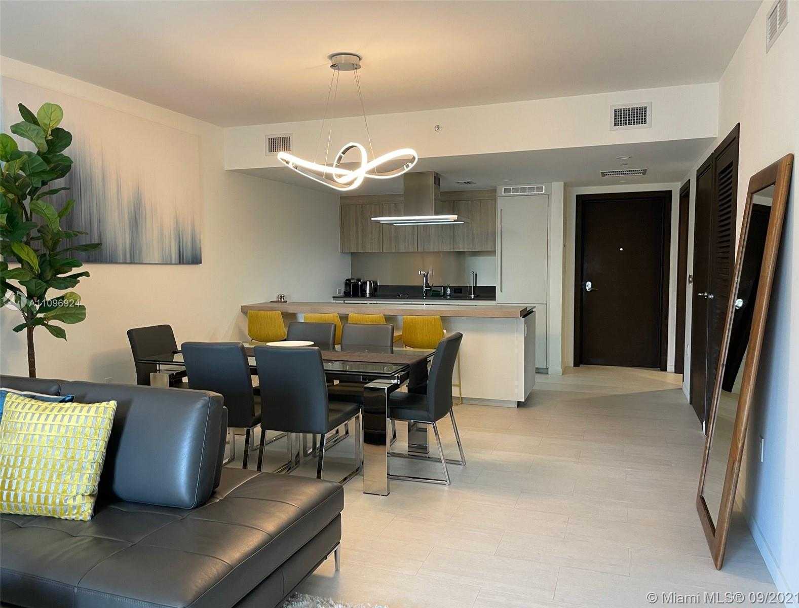 Small Image of 1000 BRICKELL PLAZA #3114, Miami Number 5