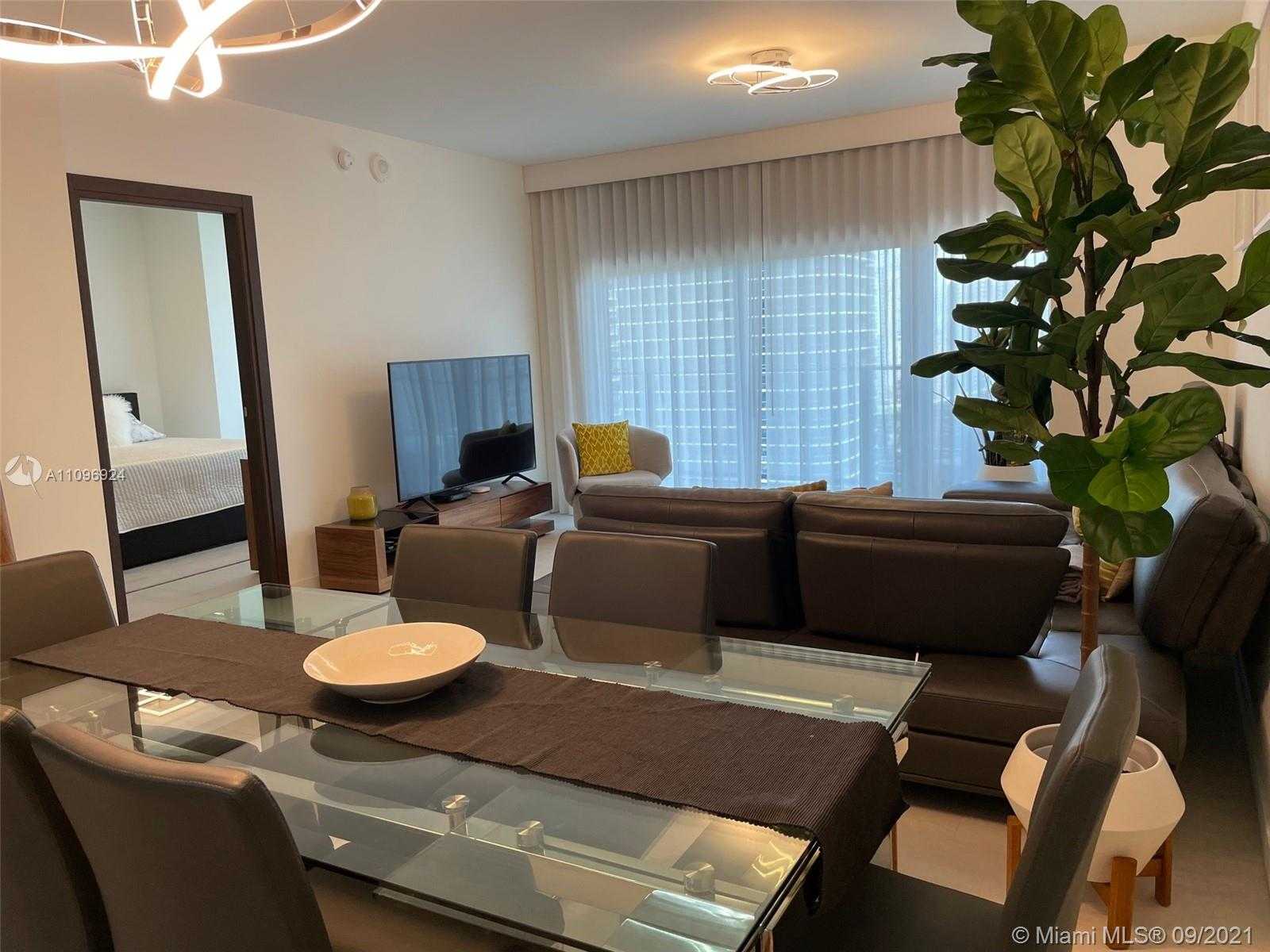 Small Image of 1000 BRICKELL PLAZA #3114, Miami Number 6