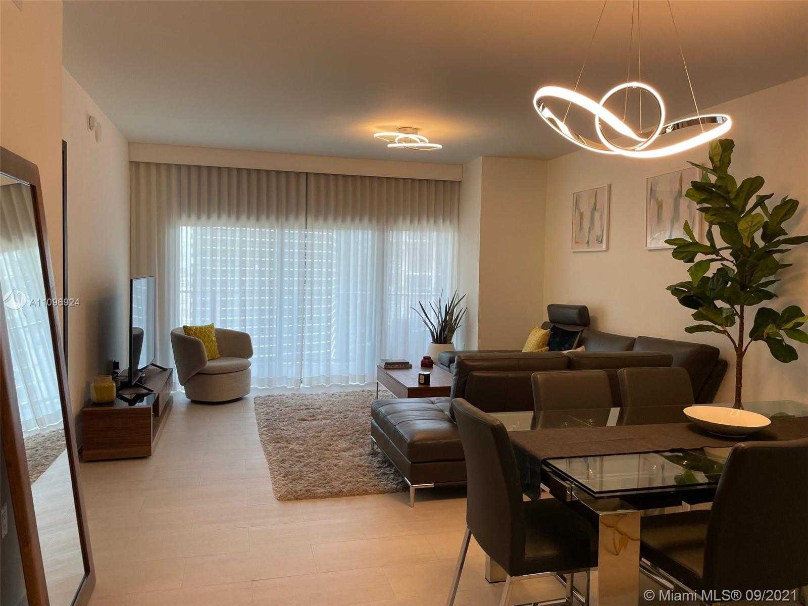 Small Image of 1000 BRICKELL PLAZA #3114, Miami Number 8