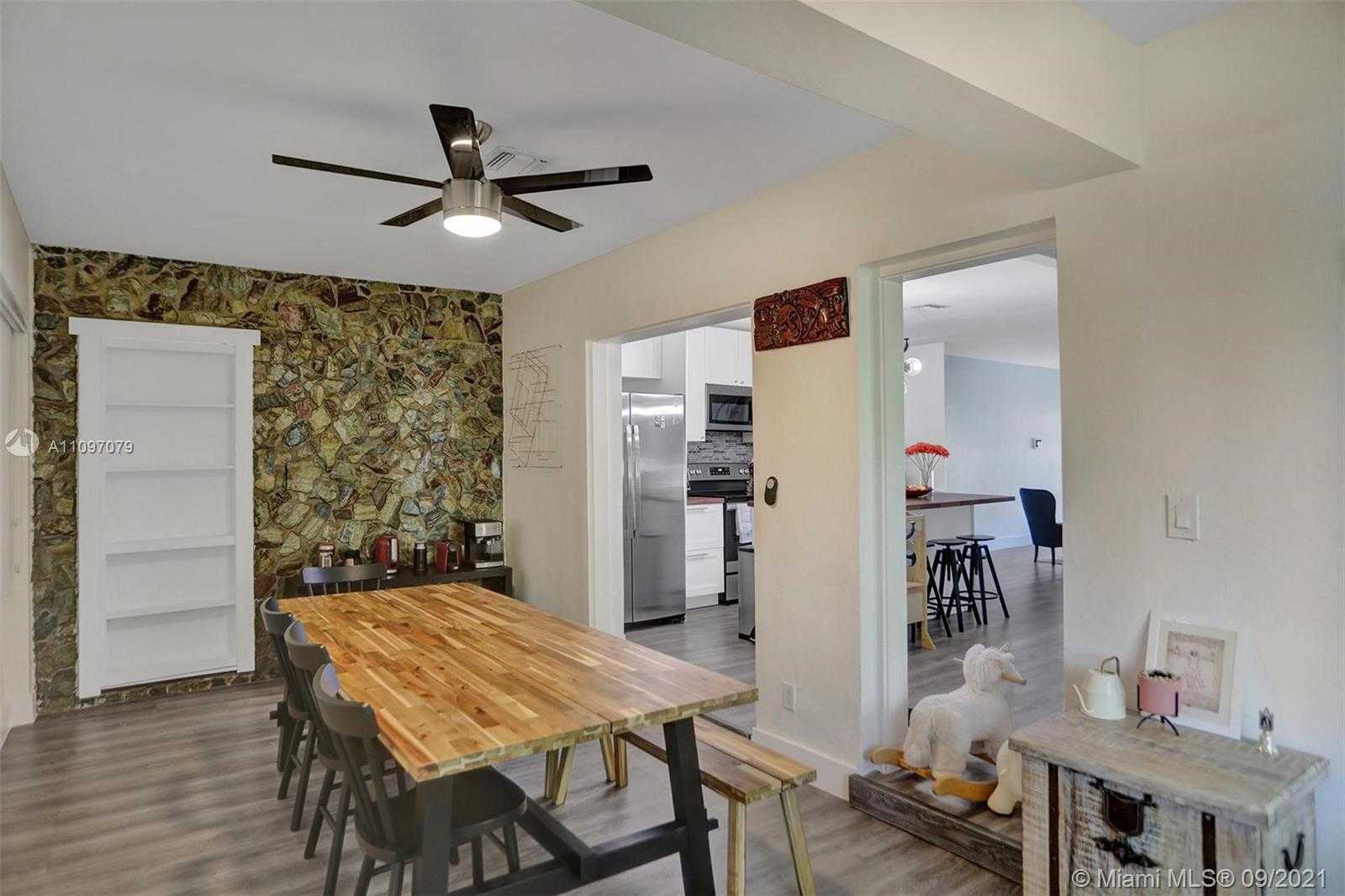 Small Image of 1565 NORTH WEST 30TH AVE #-, Miami Number 11