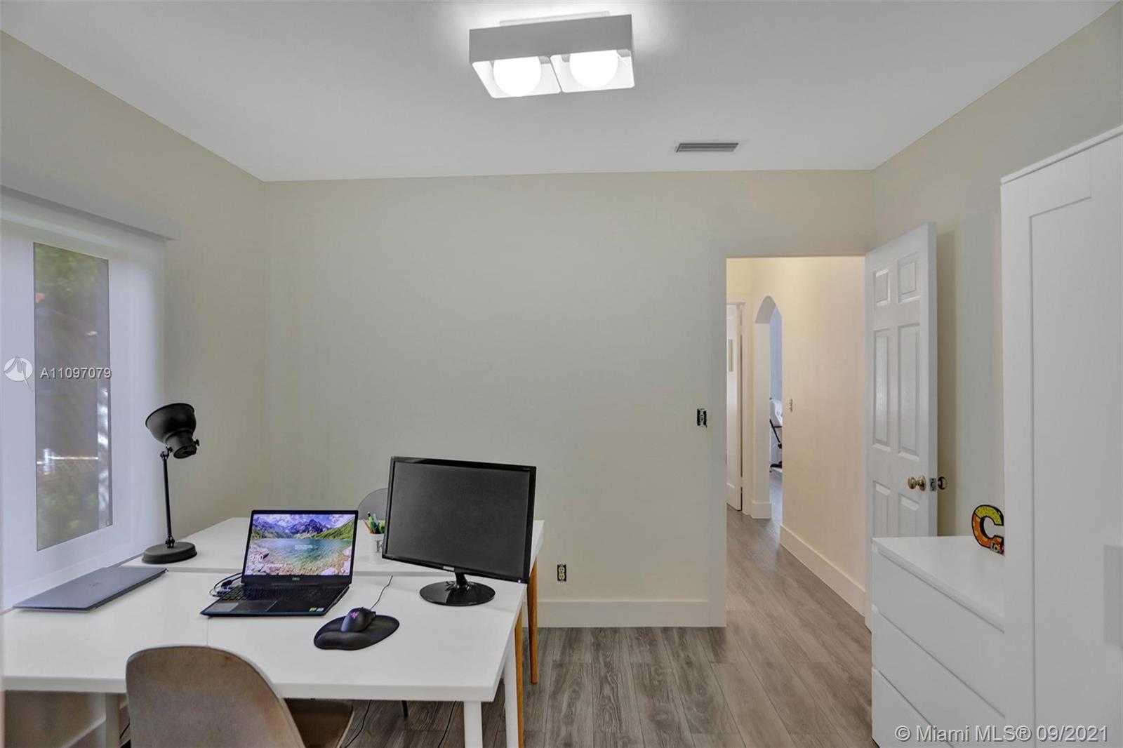 Small Image of 1565 NORTH WEST 30TH AVE #-, Miami Number 14