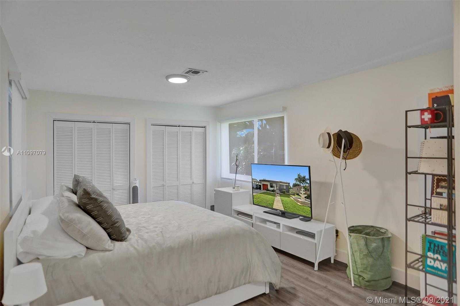 Small Image of 1565 NORTH WEST 30TH AVE #-, Miami Number 15