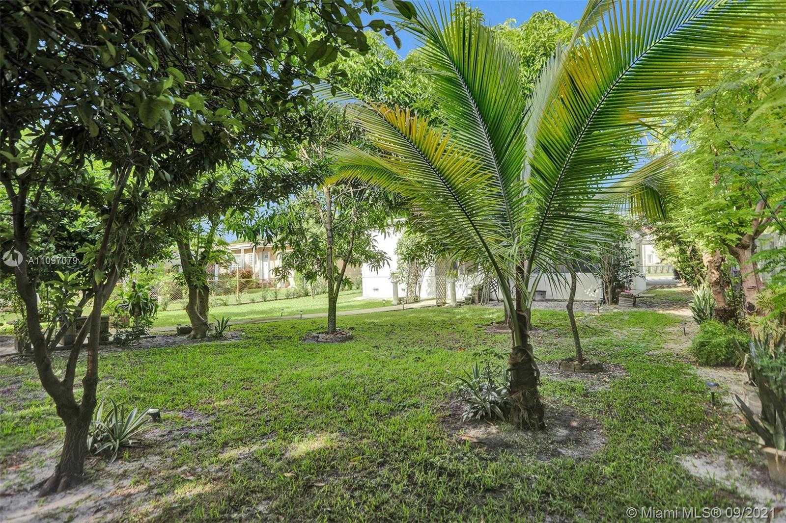 Small Image of 1565 NORTH WEST 30TH AVE #-, Miami Number 25