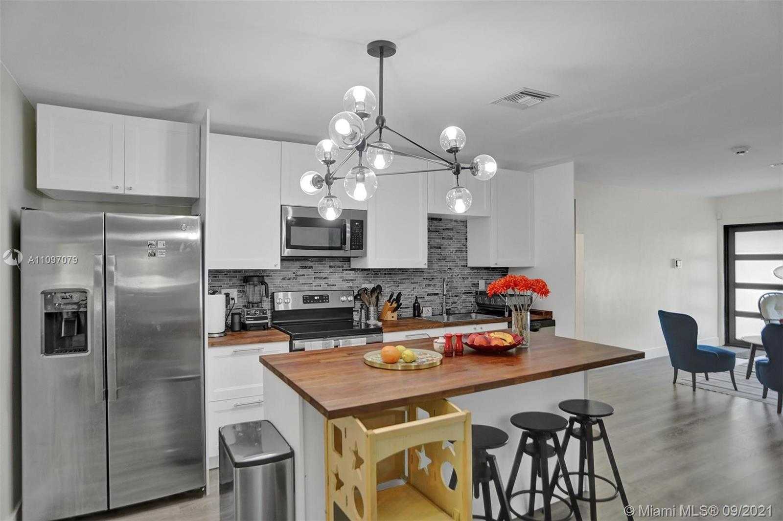 Small Image of 1565 NORTH WEST 30TH AVE #-, Miami Number 6