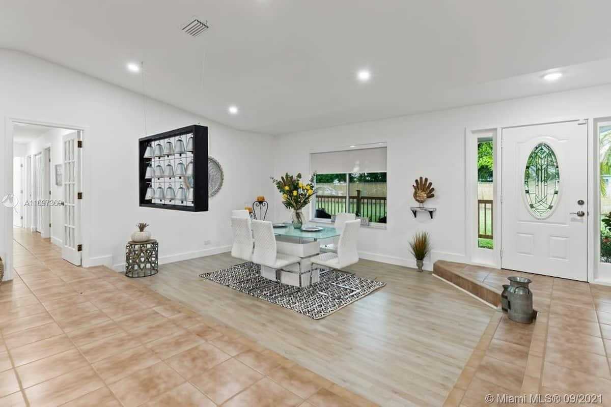 Small Image of 19491 SOUTH WEST 210TH ST, Miami Number 44
