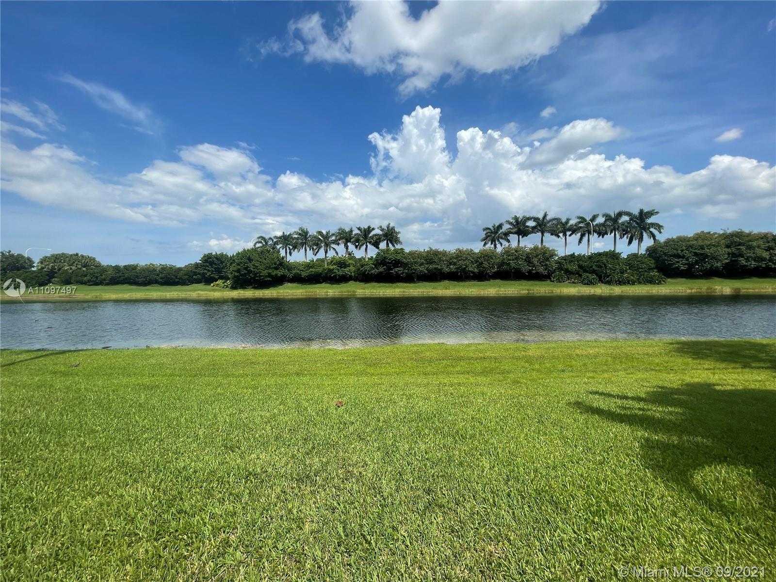 Small Image of 1486 Springside Dr, Weston, FL 33326, USA Number 27