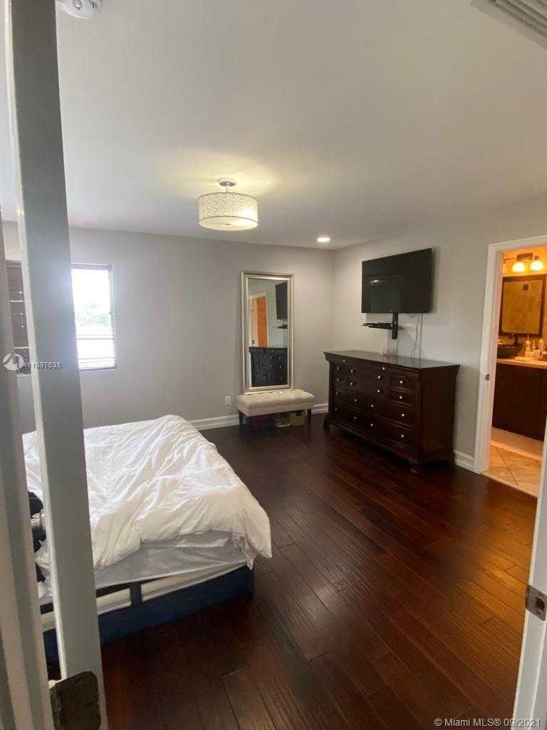 Small Image of 10228 SOUTH WEST 23RD CT #10228, Miramar Number 7