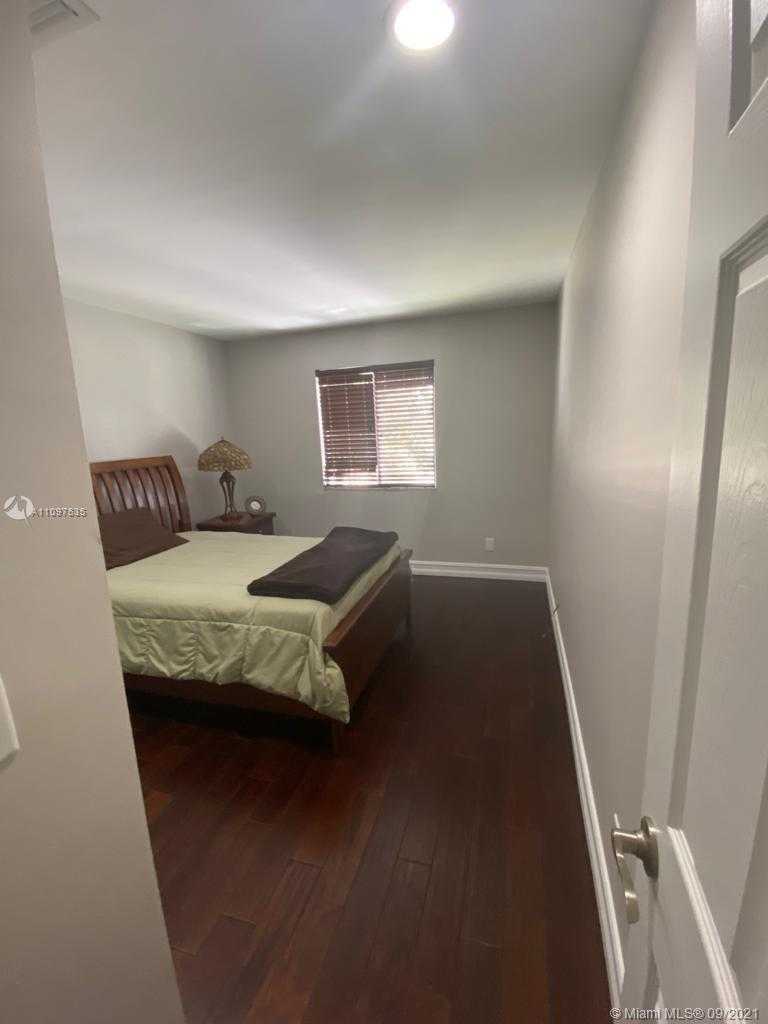 Small Image of 10228 SOUTH WEST 23RD CT #10228, Miramar Number 9