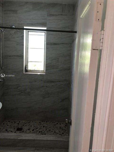 Small Image of 1141 MARSEILLE DR #2, Miami Beach Number 9