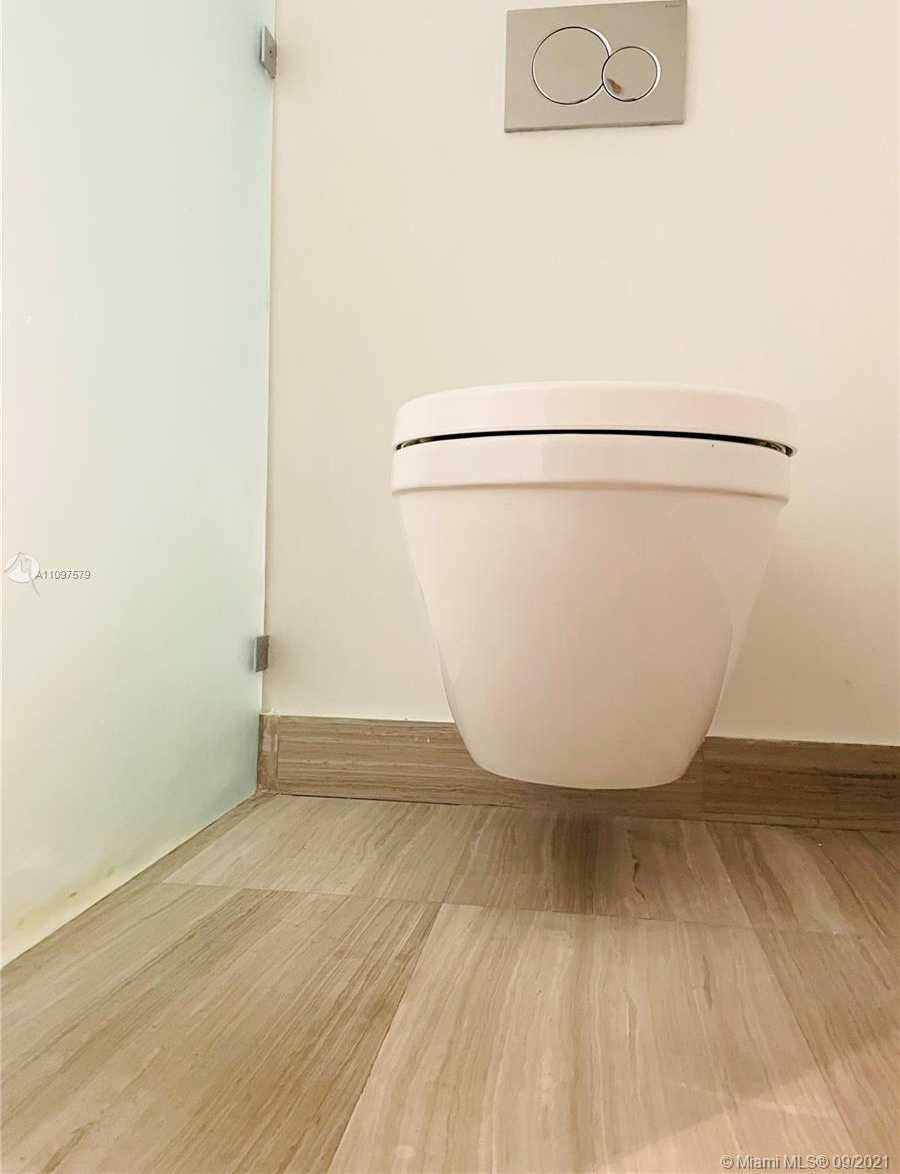 Small Image of 3300 NORTH EAST 188TH ST #409, Aventura Number 39