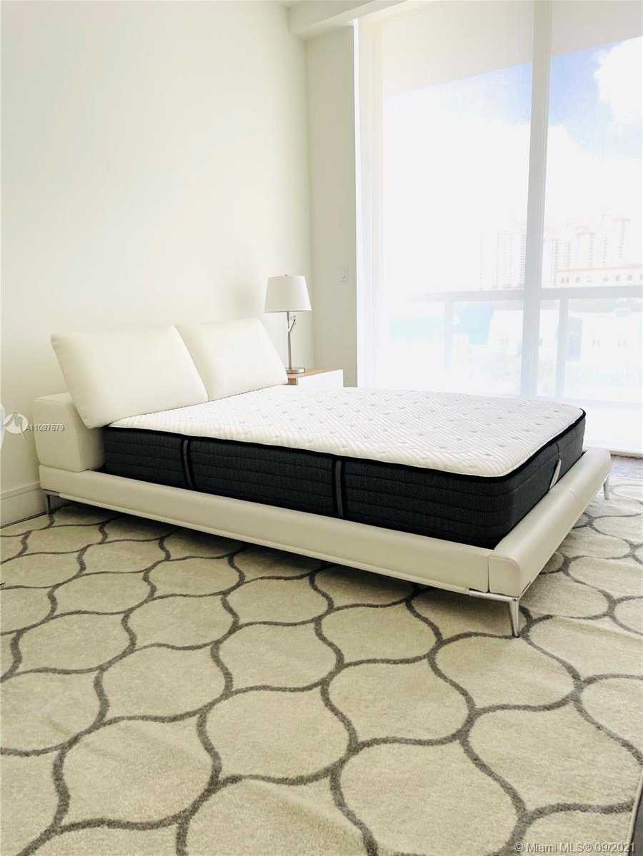 Small Image of 3300 NORTH EAST 188TH ST #409, Aventura Number 54