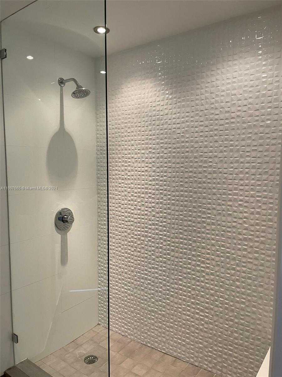 Small Image of 801 BRICKELL KEY BLVD #3309, Miami Number 17