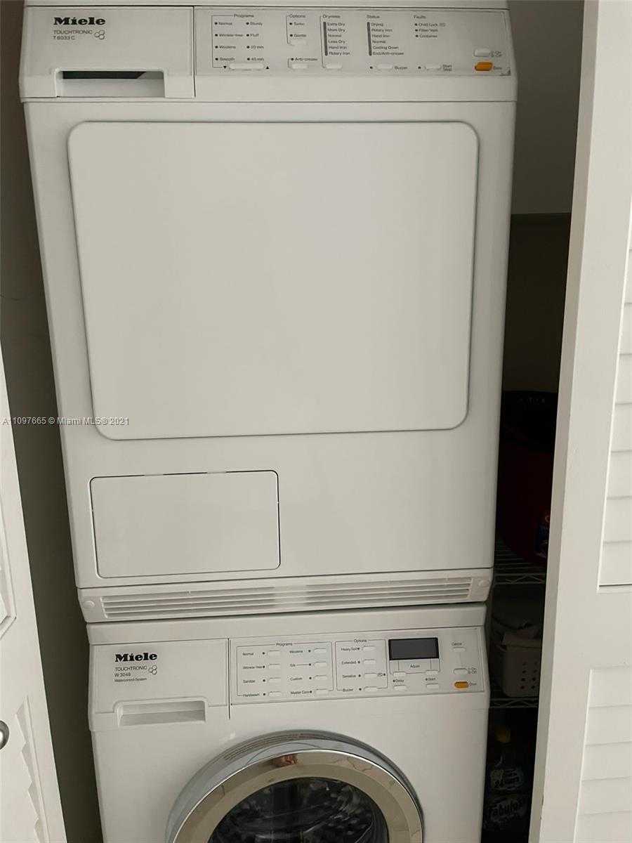 Small Image of 801 BRICKELL KEY BLVD #3309, Miami Number 18