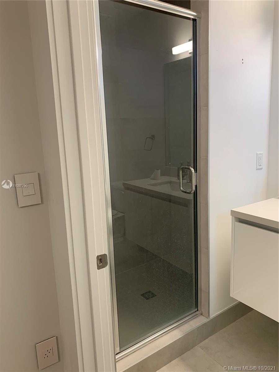 Small Image of 7450 NORTH WEST 100TH CT, Doral Number 19