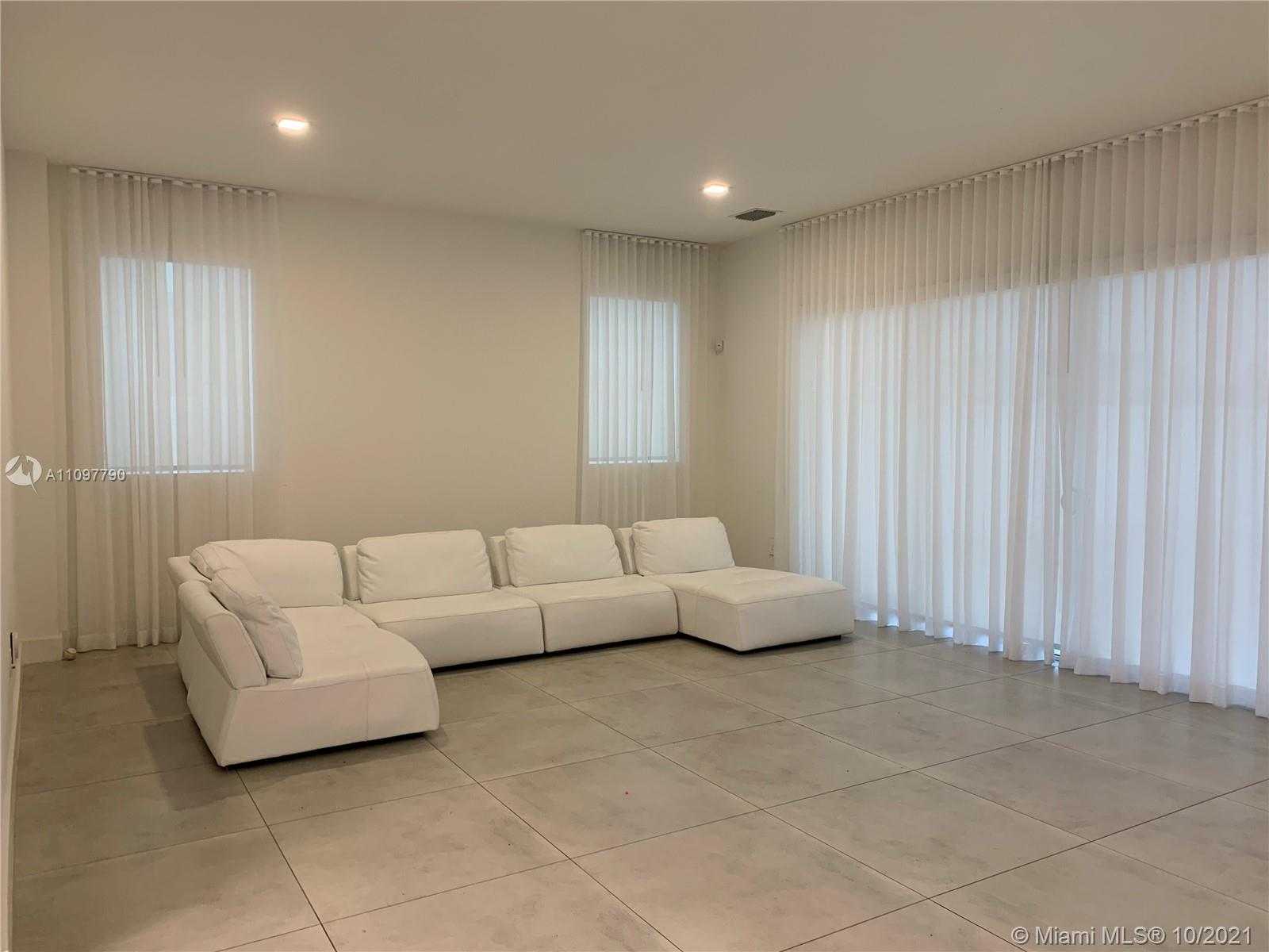 Small Image of 7450 NORTH WEST 100TH CT, Doral Number 3