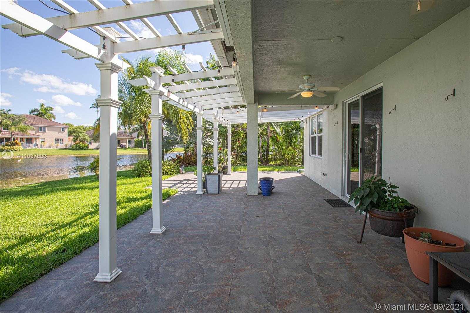 Small Image of 1222 CHINABERRY DR, Weston Number 10