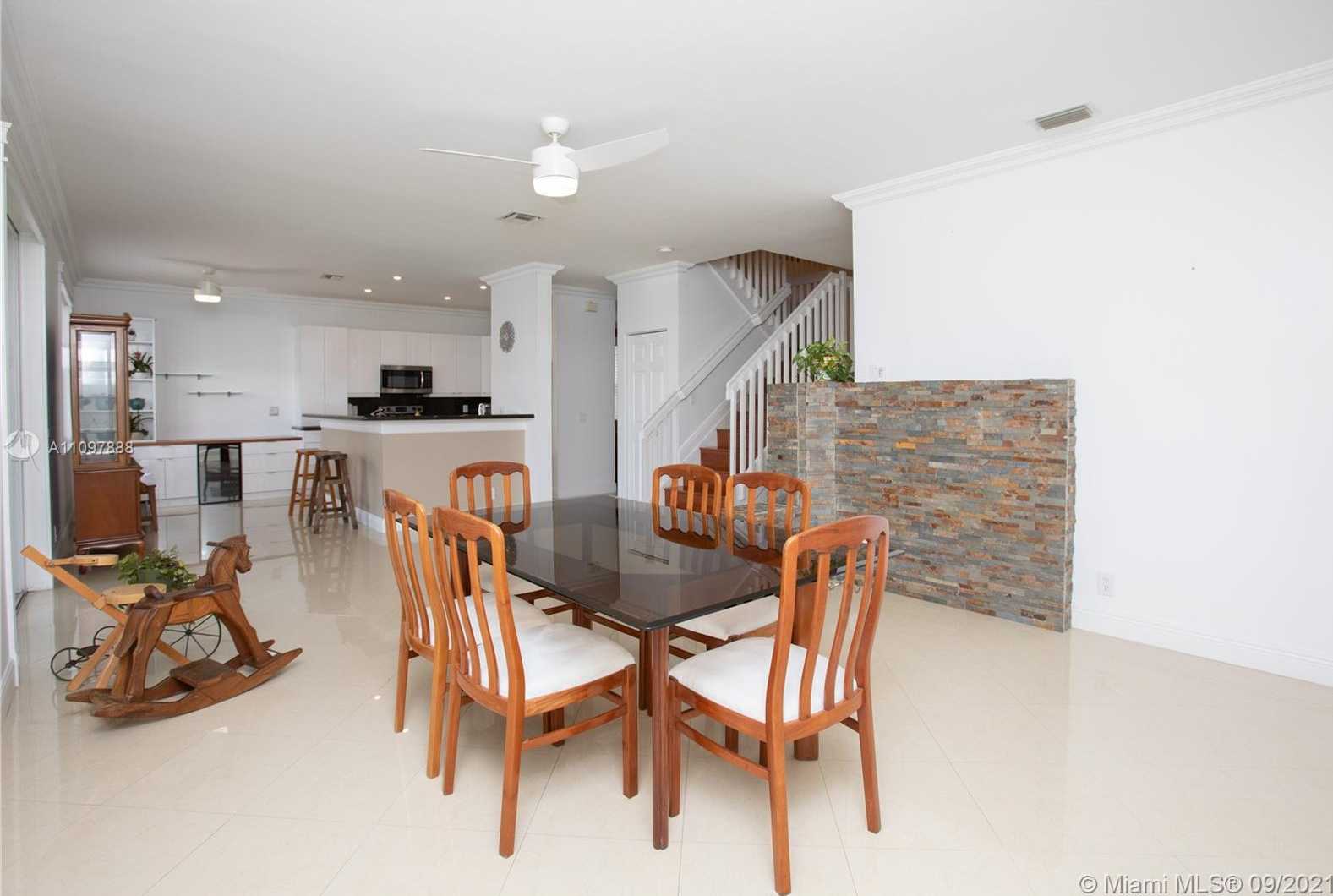 Small Image of 1222 CHINABERRY DR, Weston Number 18