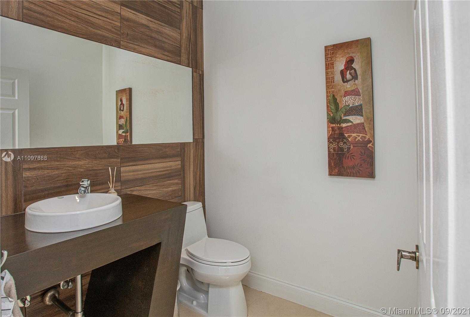 Small Image of 1222 CHINABERRY DR, Weston Number 27