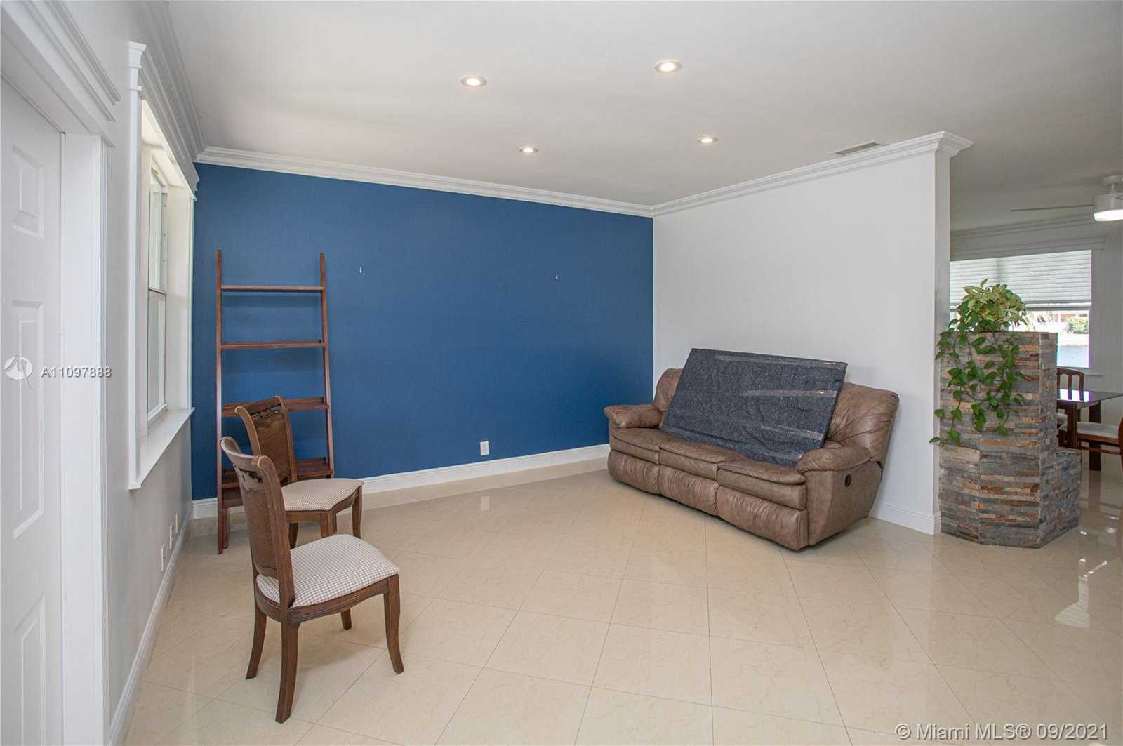 Small Image of 1222 CHINABERRY DR, Weston Number 29