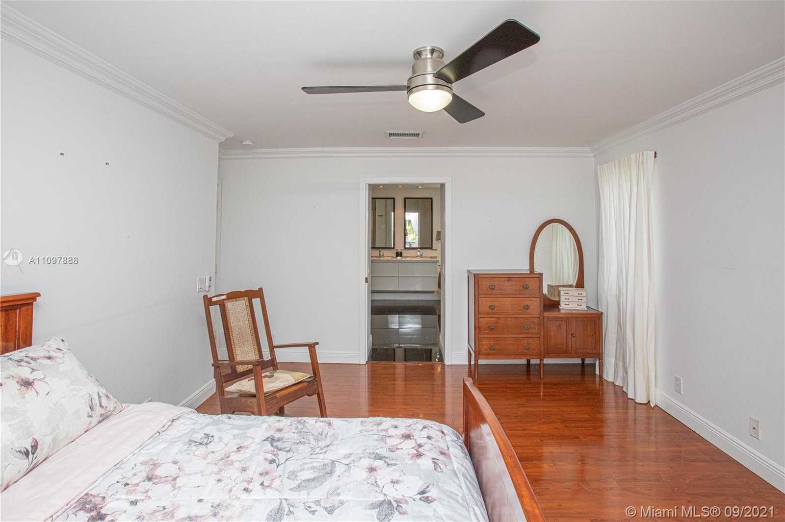 Small Image of 1222 CHINABERRY DR, Weston Number 33