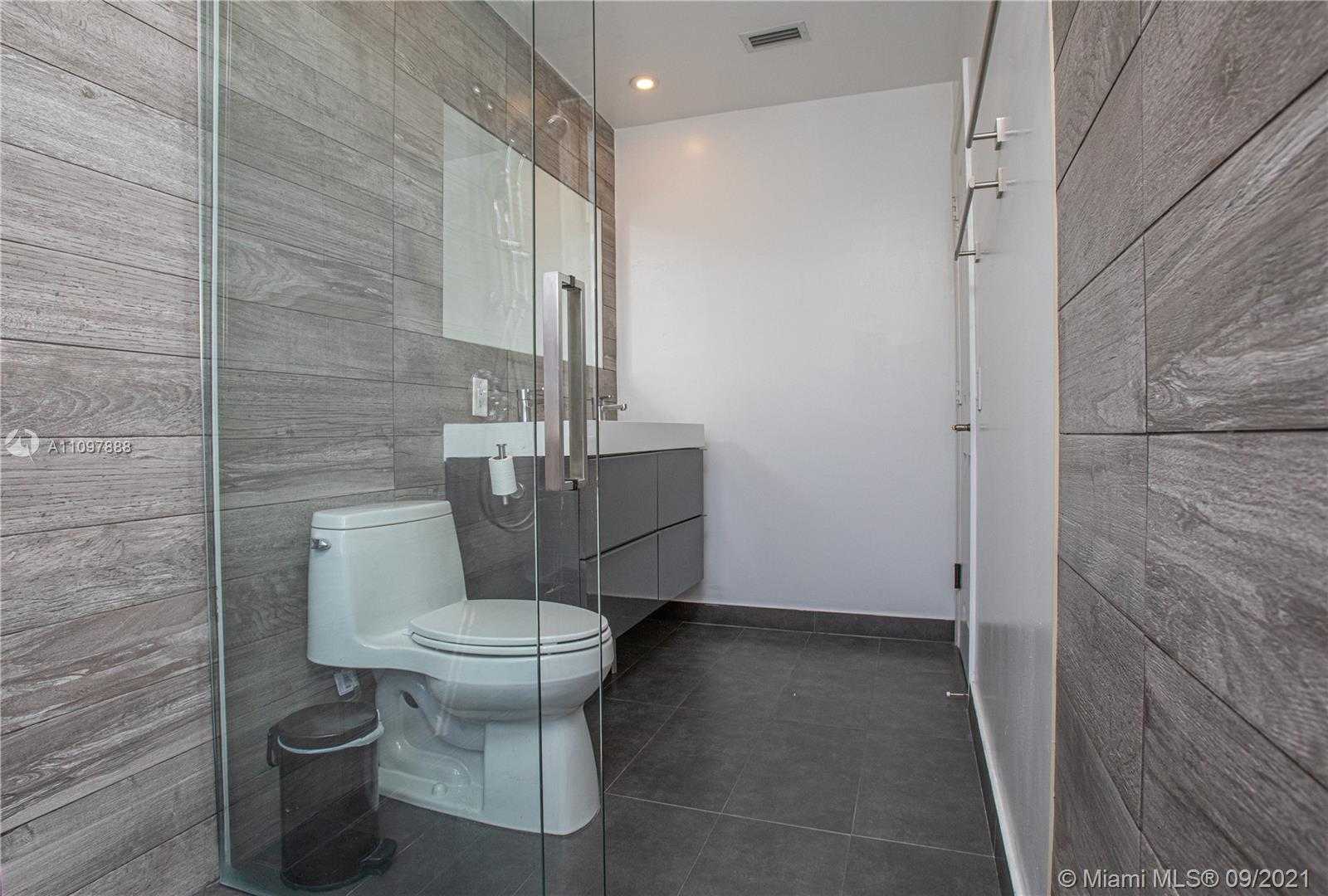 Small Image of 1222 CHINABERRY DR, Weston Number 36