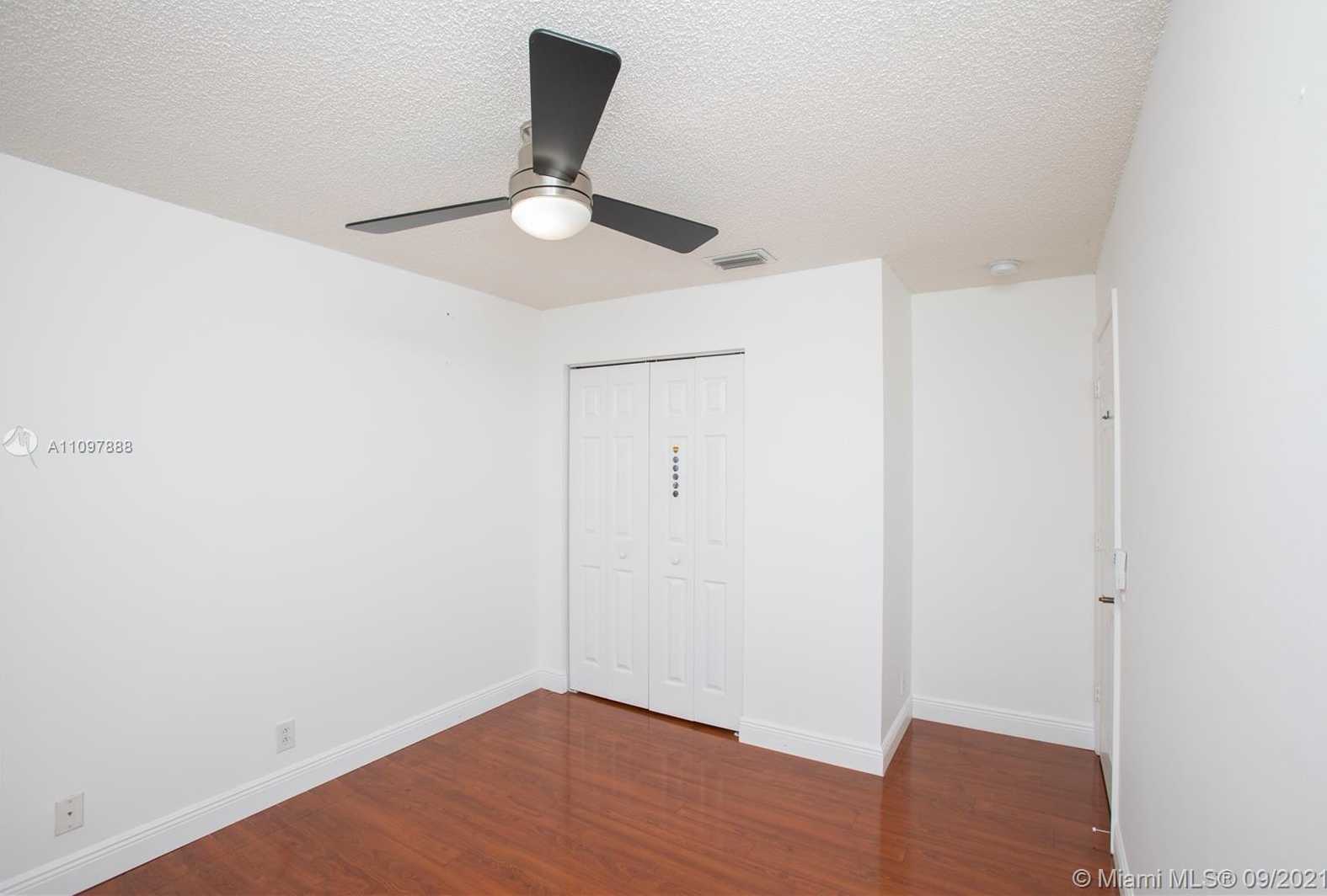 Small Image of 1222 CHINABERRY DR, Weston Number 46