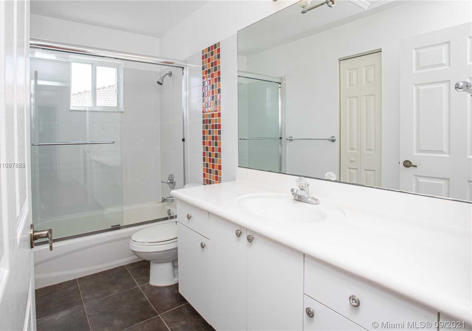 Small Image of 1222 CHINABERRY DR, Weston Number 49