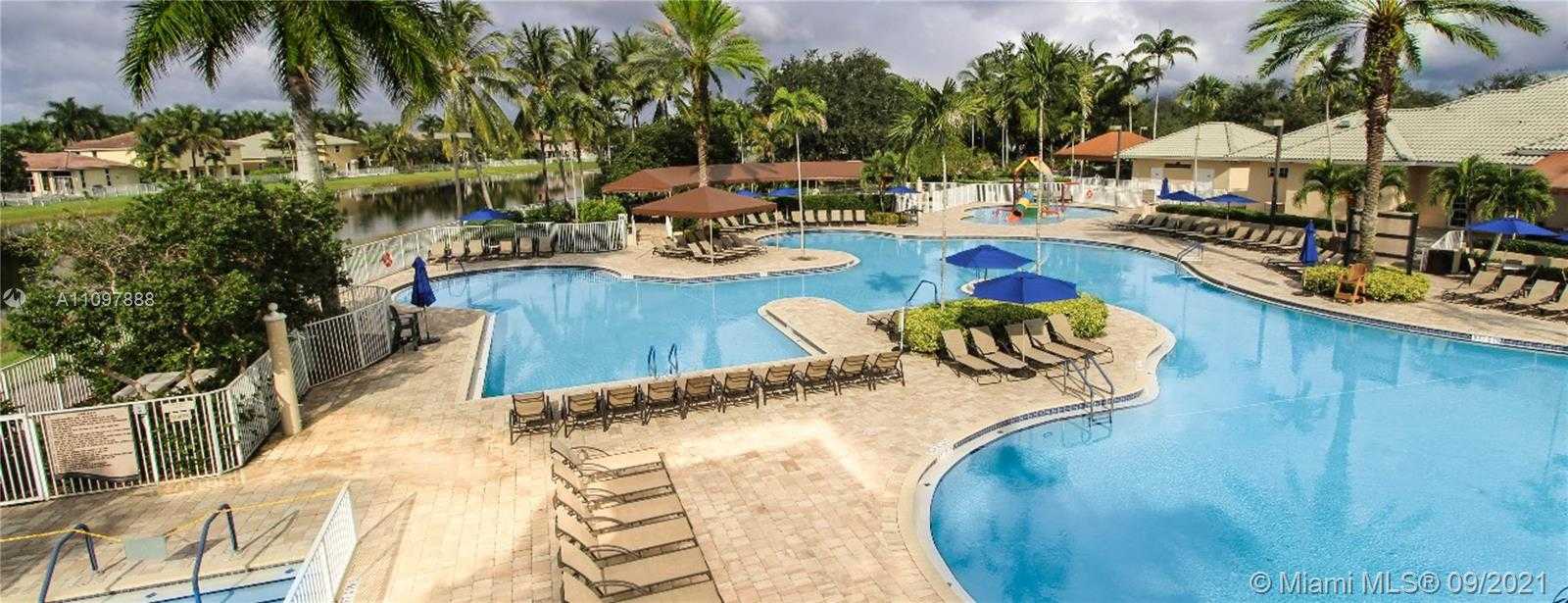 Small Image of 1222 CHINABERRY DR, Weston Number 53