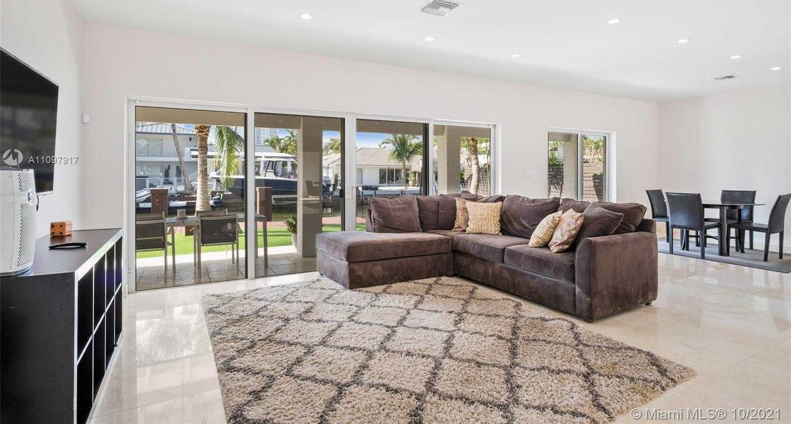 Small Image of 1230 NORTH EAST 83RD ST, Miami Number 7